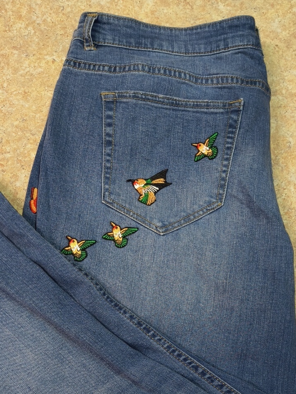 Women's Who What Wear Blue Straight-Leg Jeans with Hummingbird Embroidery 18W.